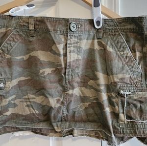 Camo old navy skirt